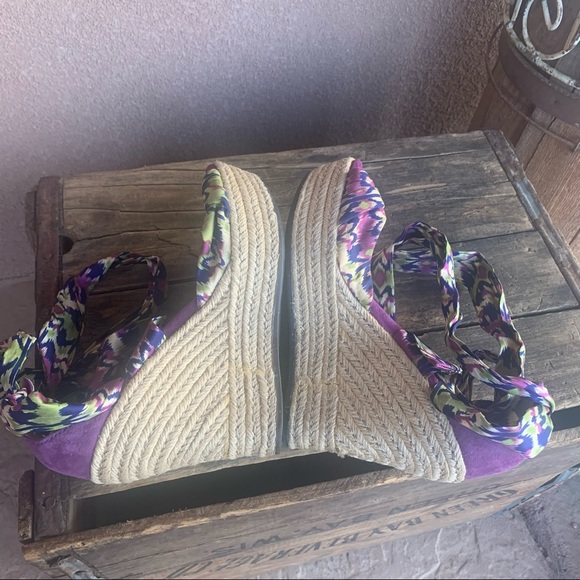 UGG Lucianna Wedge Sandal - Picture 8 of 11